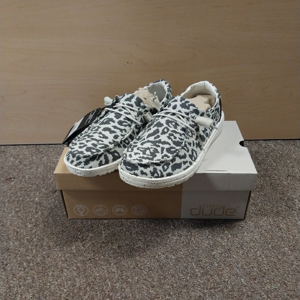 Hey Dude Wendy Woven Cheetah Grey Women's Shoe - Picture 2 of 3